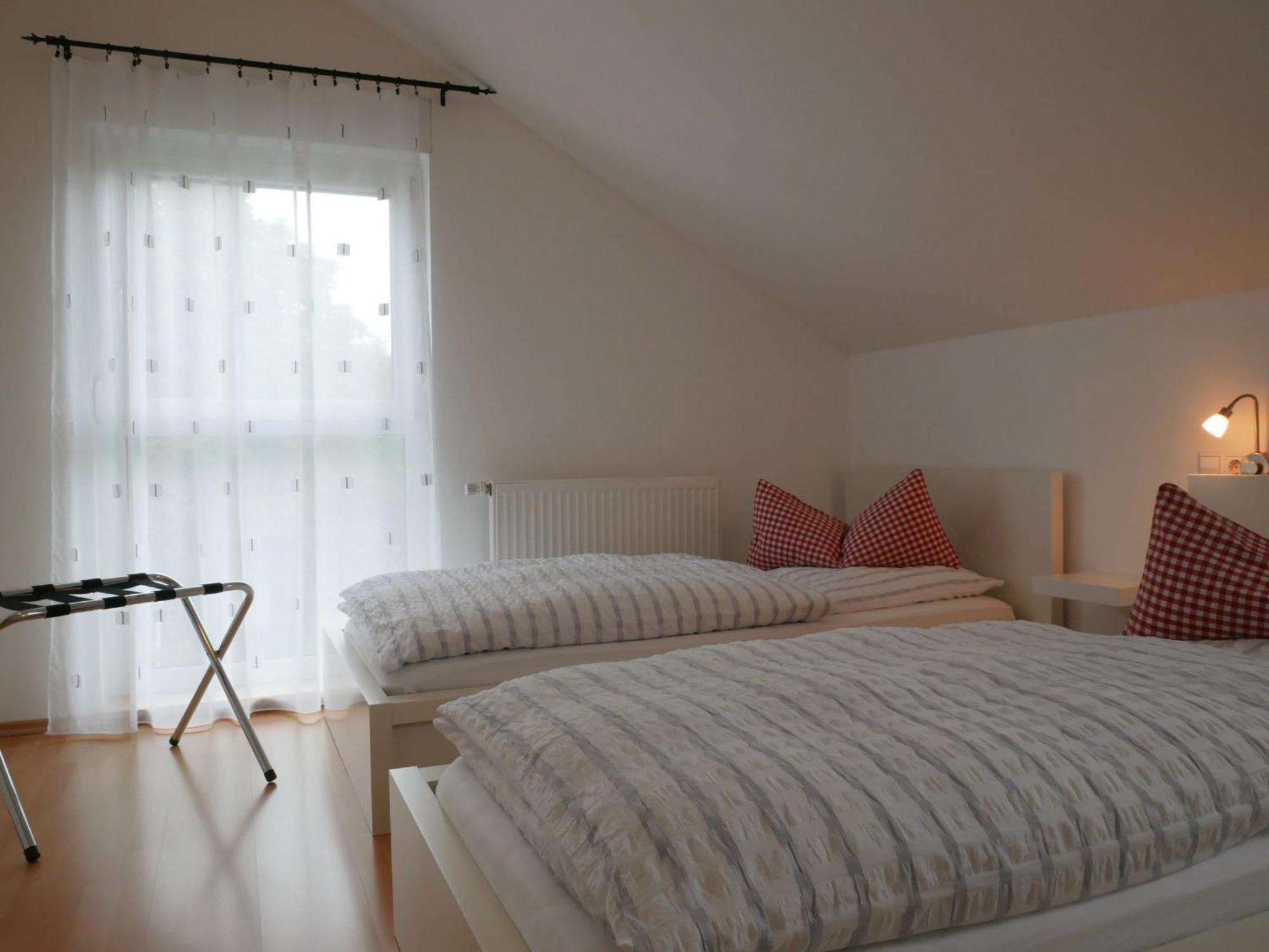 Ferienwohnungen Knodel Sachsenheim Exteriér fotografie
